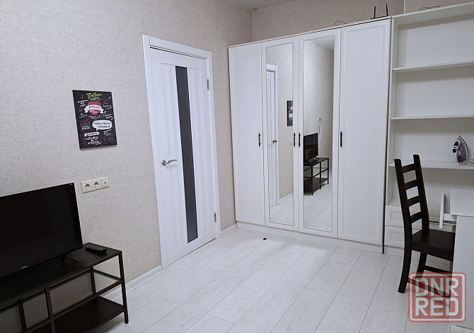 Сдается шикарная однокомнатная квартира в Ворошиловском районе Донецка рядом с Филармонией. Донецк - изображение 9