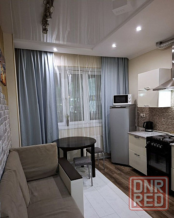 Сдается шикарная однокомнатная квартира в Ворошиловском районе Донецка рядом с Филармонией. Донецк - изображение 8