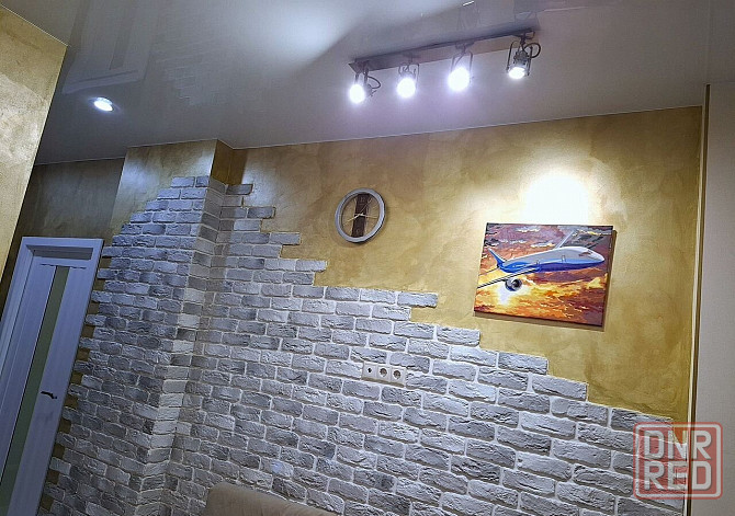 Сдается шикарная однокомнатная квартира в Ворошиловском районе Донецка рядом с Филармонией. Донецк - изображение 7