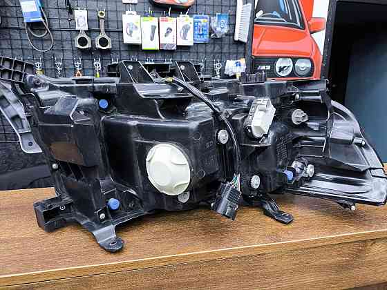 Фара передняя левая Land Cruiser 200 Донецк