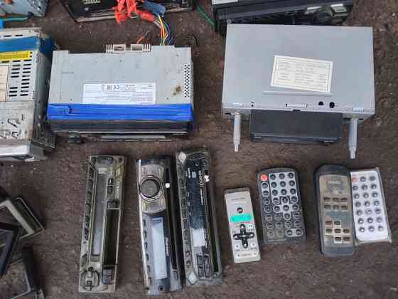 Продаю старые магнитофоны по бросовым ценам Донецк