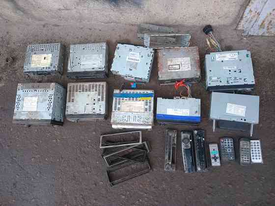 Продаю старые магнитофоны по бросовым ценам Донецк