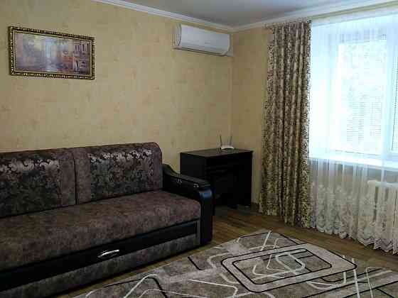 Сдам 2к квартиру, в самом центре р-н Тц Кристалл на длительный срок, 2/9эт. Луганск