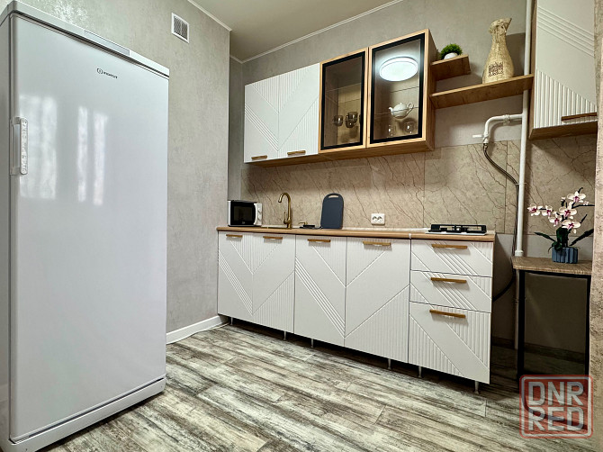 Посуточно 1-к. кв по центральной улице г. Макеевки, ул. Ленина Макеевка - изображение 9