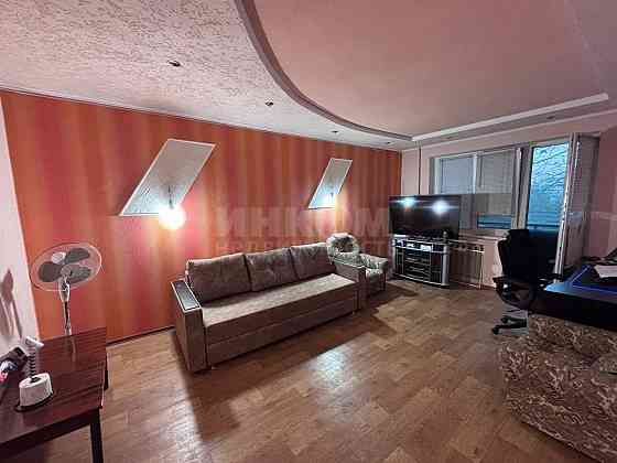 Продам 2к ул. Оборонная 20а рн. 5-я школа Луганск