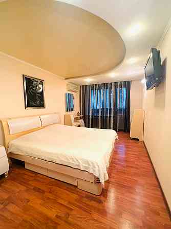 Продам квартиру, 4 комнаты, с ремонтом, ул. Прожекторная. Донецк