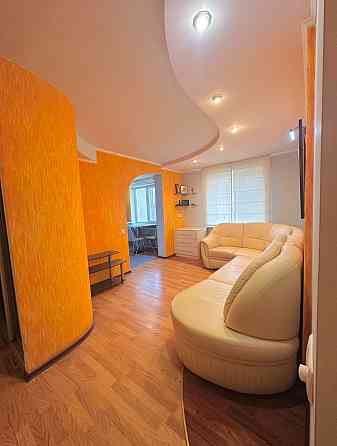 Продам квартиру, 4 комнаты, с ремонтом, ул. Прожекторная. Донецк