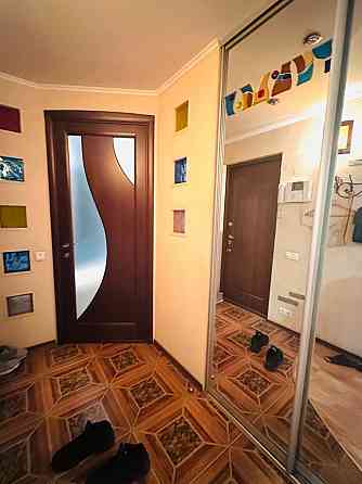 Продам квартиру, 4 комнаты, с ремонтом, ул. Прожекторная. Донецк