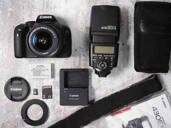 Зеркалка Canon EOS 550D kit 18 55 is + вспышка Макеевка