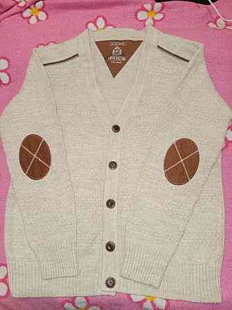 Продам джемпер для мальчика в отличном состоянии на возраст 11-13 лет Макеевка