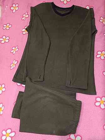 Продам флисовый нательный костюм Макеевка