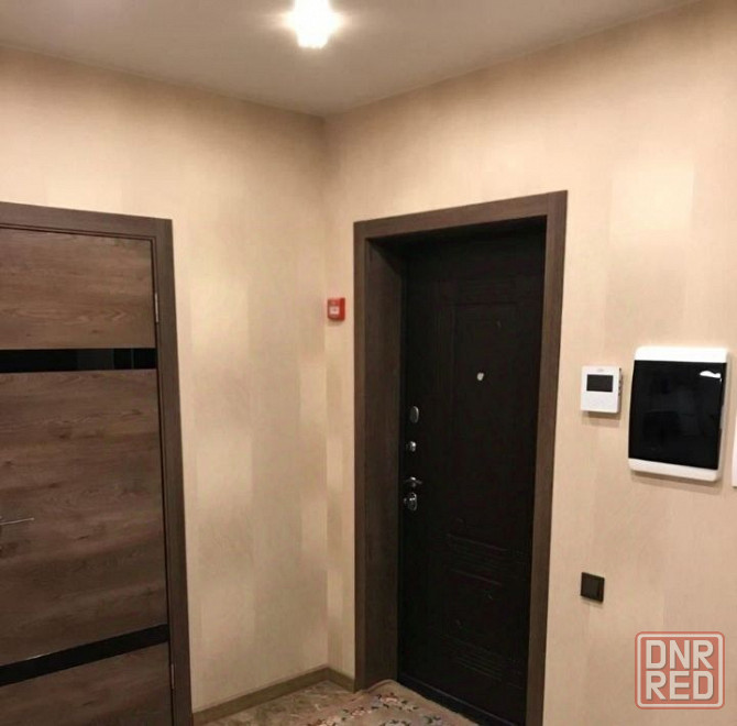 Сдаю квартиру с хорошим косметическим ремонтом в Червоногвардейском районе Макеевки. Макеевка - изображение 1