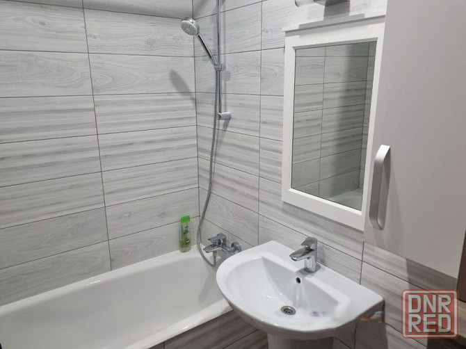 Сдаётся двухкомнатная квартира в Ленинском районе по Ленинскому проспекту, д. 1/1А Донецк - изображение 3