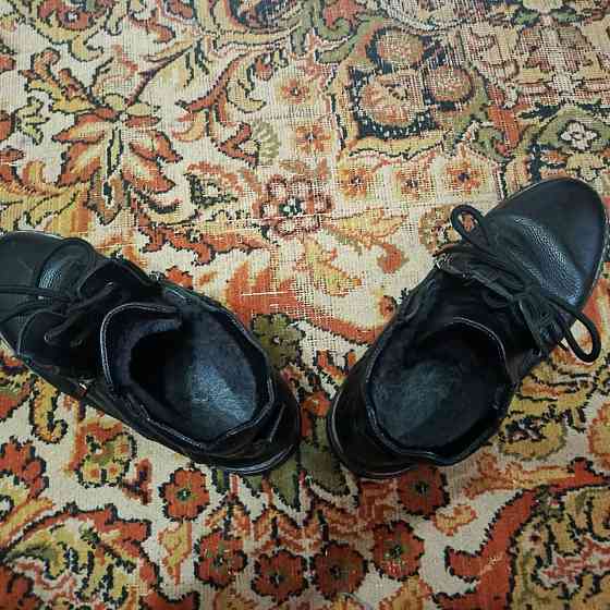 Хорошие, кожаные, зимние ботинки, с мехом внутри Донецк