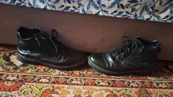 Хорошие, кожаные, зимние ботинки, с мехом внутри Донецк