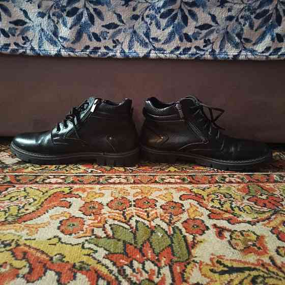 Хорошие, кожаные, зимние ботинки, с мехом внутри Донецк