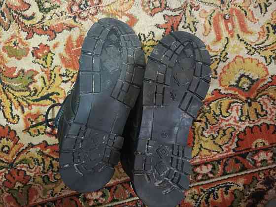 Хорошие, кожаные, зимние ботинки, с мехом внутри Донецк