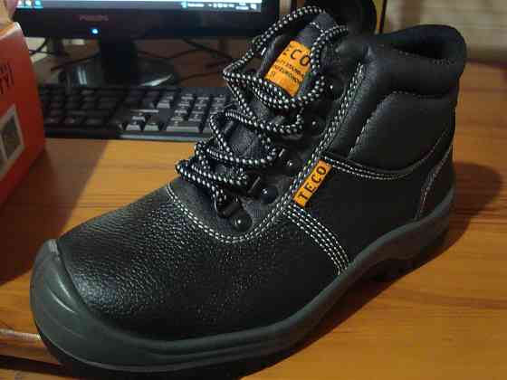 Продам новые ботинки Донецк