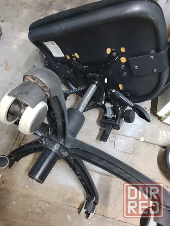 Кресло офисное Донецк - изображение 3