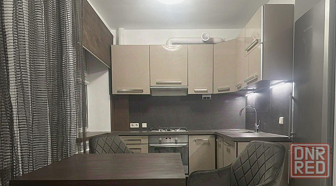 Сдается очень уютная и ухоженная двухкомнатная квартира в Ворошиловском районе на Филармонии. Донецк - изображение 1