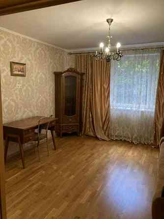 Предлагается в аренду двухкомнатная квартира в Ворошиловском районе, расположенная на 3-м этаже. Донецк