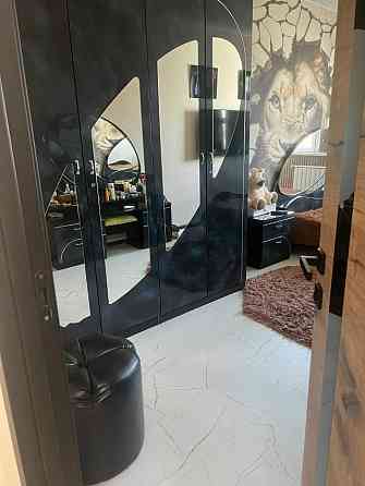 Сдаётся на длительный срок достаточно просторная двухкомнатная Донецк