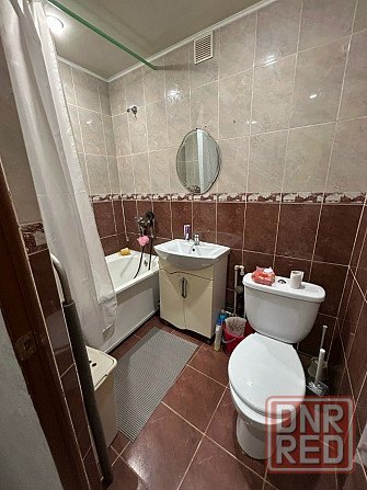 Сдаётся двухкомнатная квартира в Калининском районе.Этаж 1-й из 5- Донецк - изображение 1