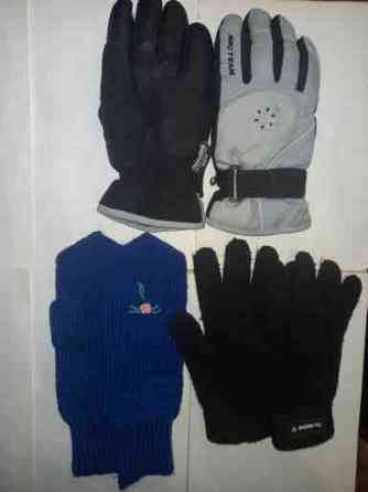 Шапки 2шт,варежки,перчатки 2шт новые и б\у Донецк