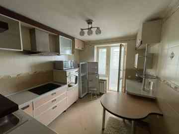 Сдается двухкомнатная квартира в Ворошиловском районе, в шаговой Донецк