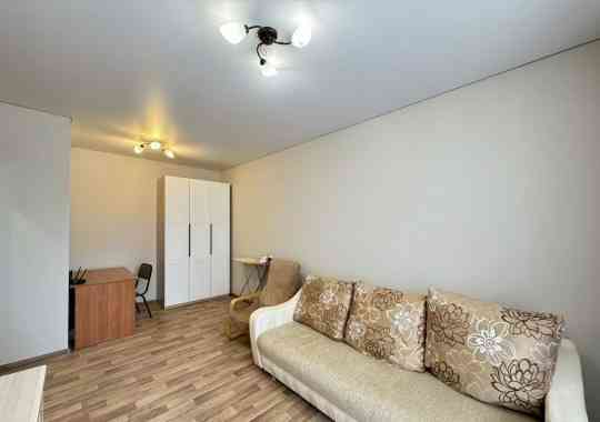 Сдаётся двухкомнaтнaя квартира площадью 34 кв.м. c евpорeмонтом на 2 Донецк