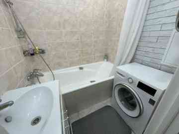 Сдается: Двухкомнатная квартира студийного плана Площадь квартиры: 42м² Донецк