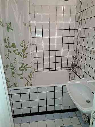 Сдам 2к квартиру, центр, ул. Оборонная, район Тц Россия Луганск