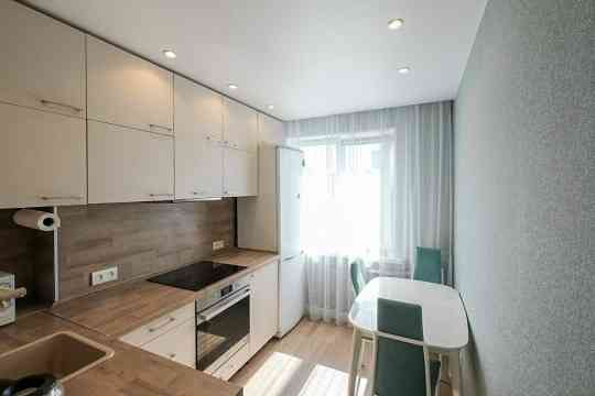 Сдаётся двухкомнатная квартира в Ворошиловском районе, по Гурова, Донецк