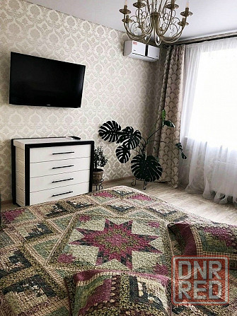 Срочно сдаётся светлая,уютная однокомнатная квартира, пр. Театральный Ворошиловский район Донецк - изображение 2