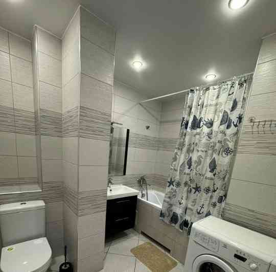 Сдаю однокомнатную квартиру 34.0 м² этаж 4/5 город Донецк, Ворошиловский район, Бульвар Пушкина Донецк