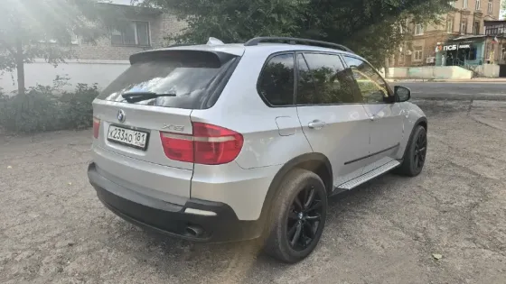 BMW X5 3.0 Красный Луч