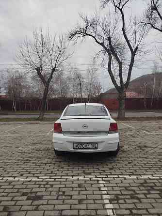 Продаю Опель астра Аш седан Донецк