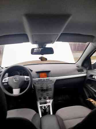 Продаю Опель астра Аш седан Донецк