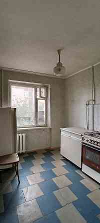 Продам 3-х комн 5/9 в Буденновском р-не на Цветочном. Вторая линия от дороги. Две лоджии. Донецк