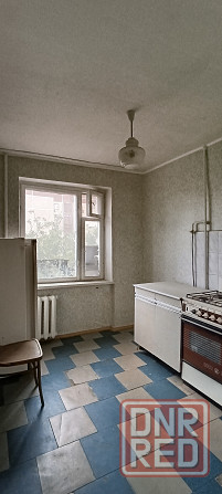 Продам 3-х комн 5/9 в Буденновском р-не на Цветочном. Вторая линия от дороги. Две лоджии. Донецк - изображение 1