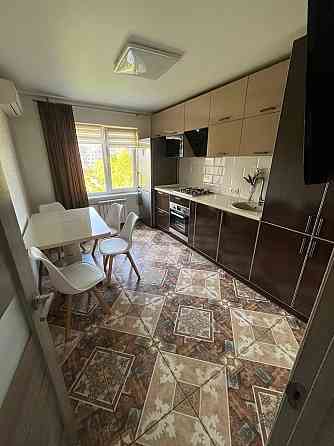 Сдам 3-комнатную квартиру Донецк