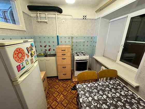 Сдаётся двухкомнатная квартира возле оцкб Донецк