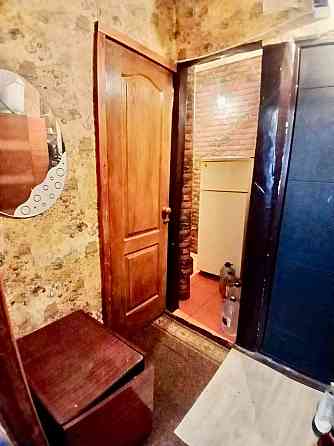 Продаётся 1 к гостинка в Левобережном районе по проспекту Победы. Мариуполь