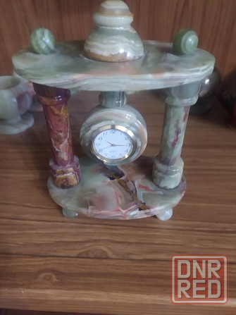 Часы из камня, оникс. Макеевка - изображение 1