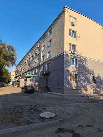 Продам гостинку с ремонтом Мариуполь