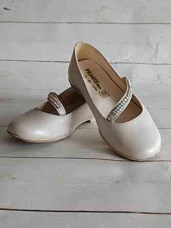 Кожаные туфли Rrimigi на девочку 27 размер Донецк