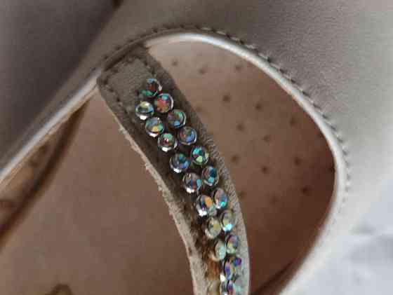 Кожаные туфли Rrimigi на девочку 27 размер Донецк