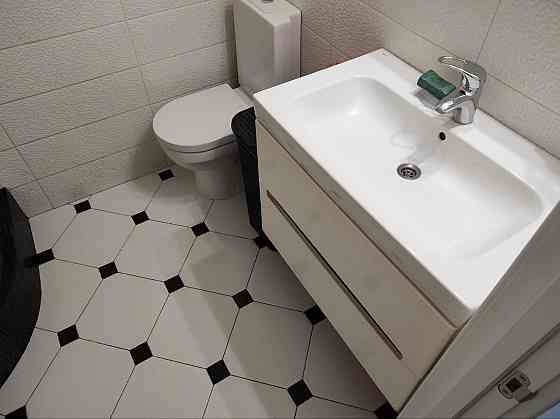 Реальная!Сдам 2к кв в Ворошиловском районе.Пересечение Хмельницкого и Университетской.Этаж 2/5.Ан Донецк