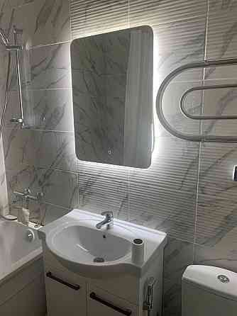 На левом берегу сдаётся квартира в районе площади. Мариуполь