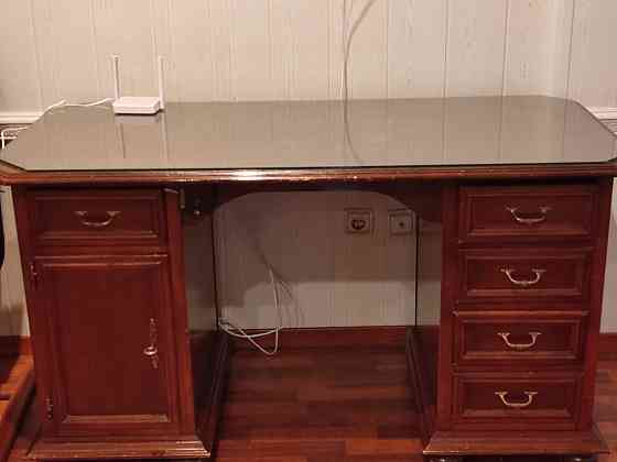 Шикарный письменный стол в стиле old school натуральное дерево Донецк